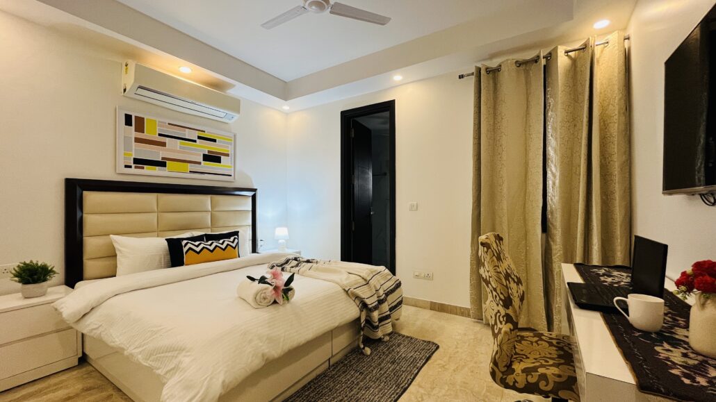 Serviced apartment holiday rentals in New Delhi