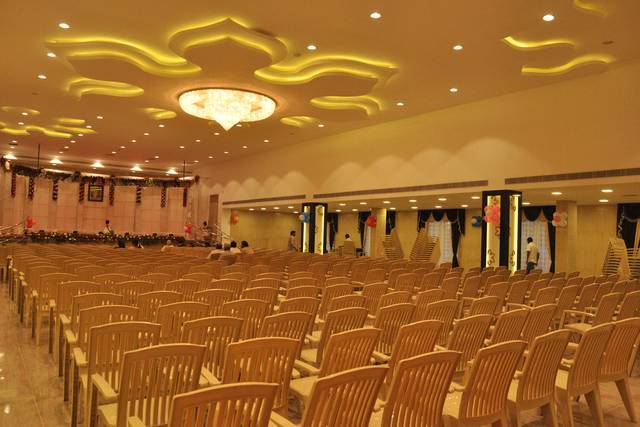 Modern Marvels: Contemporary Wedding Halls for the Stylish Couple